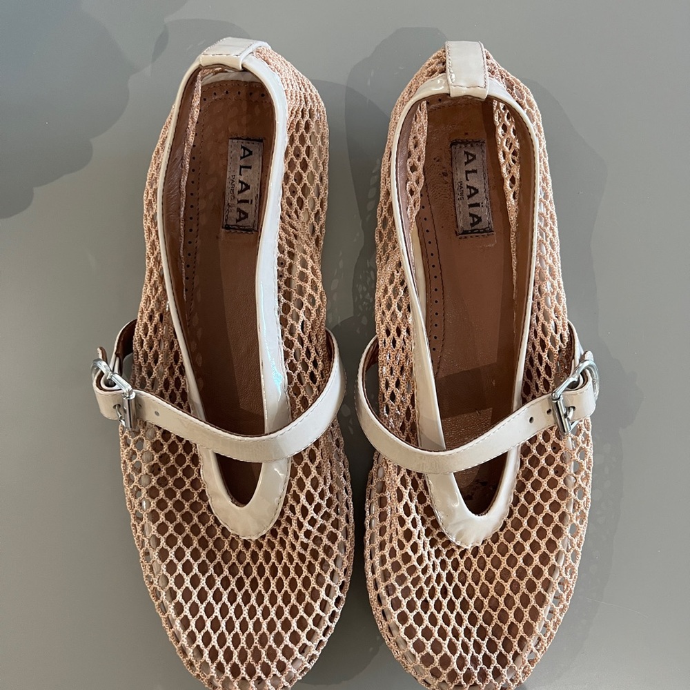Women's Tan Mesh Shoes